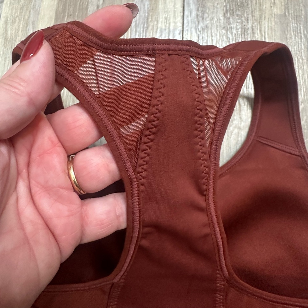 Athleta Hustle II Bra in Rust, Size 34B/C - Picture 4 of 11